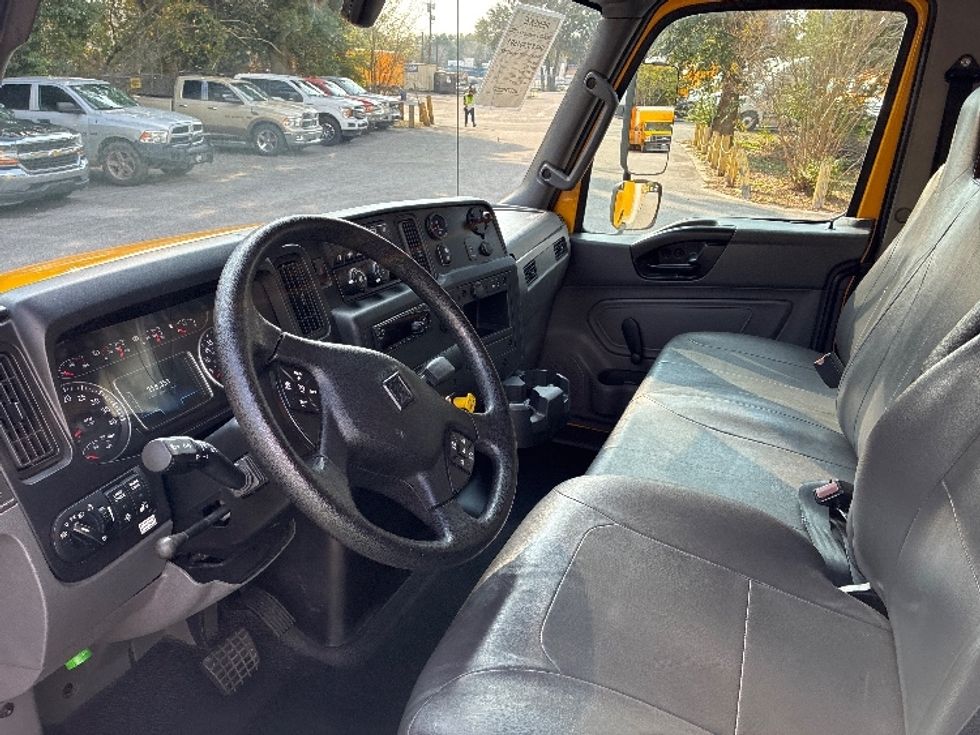 Medium Duty Box Truck-Light and Medium Duty Trucks-International-2021-MV607-Pensacola-FL-218,351\n\t\tmiles-$ 39,500 - Image 17