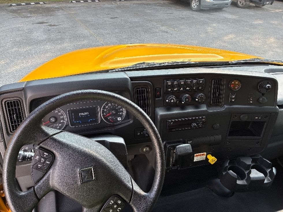 Medium Duty Box Truck-Light and Medium Duty Trucks-International-2021-MV607-Pensacola-FL-218,351\n\t\tmiles-$ 39,500 - Image 18