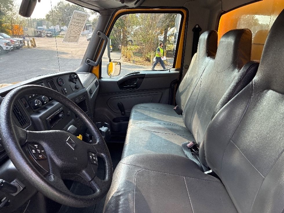 Medium Duty Box Truck-Light and Medium Duty Trucks-International-2021-MV607-Pensacola-FL-218,351\n\t\tmiles-$ 39,500 - Image 19