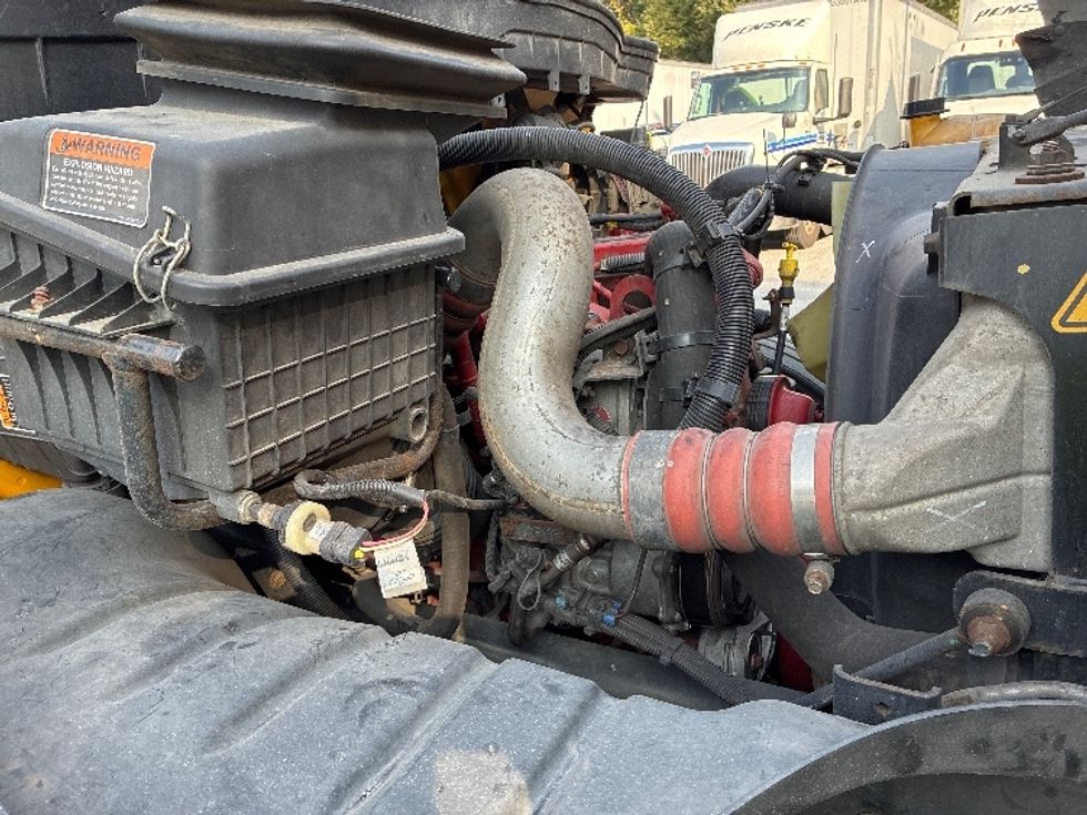 Medium Duty Box Truck-Light and Medium Duty Trucks-International-2021-MV607-Pensacola-FL-218,351\n\t\tmiles-$ 39,500 - Image 23