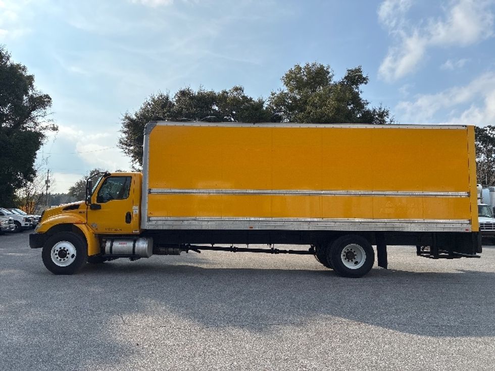 Medium Duty Box Truck-Light and Medium Duty Trucks-International-2021-MV607-Pensacola-FL-218,351\n\t\tmiles-$ 39,500 - Image 4