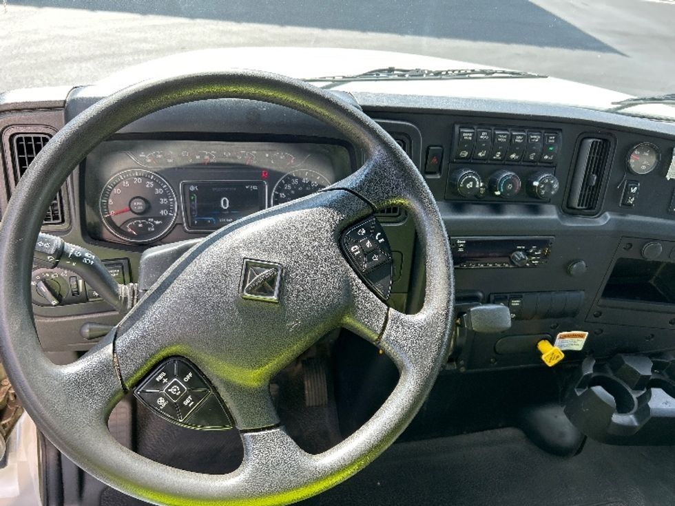 Medium Duty Box Truck-Light and Medium Duty Trucks-International-2021-MV607-Pensacola-FL-221,827\n\t\tmiles-$ 45,750 - Image 18