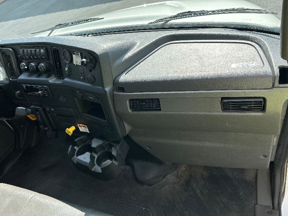 Medium Duty Box Truck-Light and Medium Duty Trucks-International-2021-MV607-Pensacola-FL-221,827\n\t\tmiles-$ 45,750 - Image 21