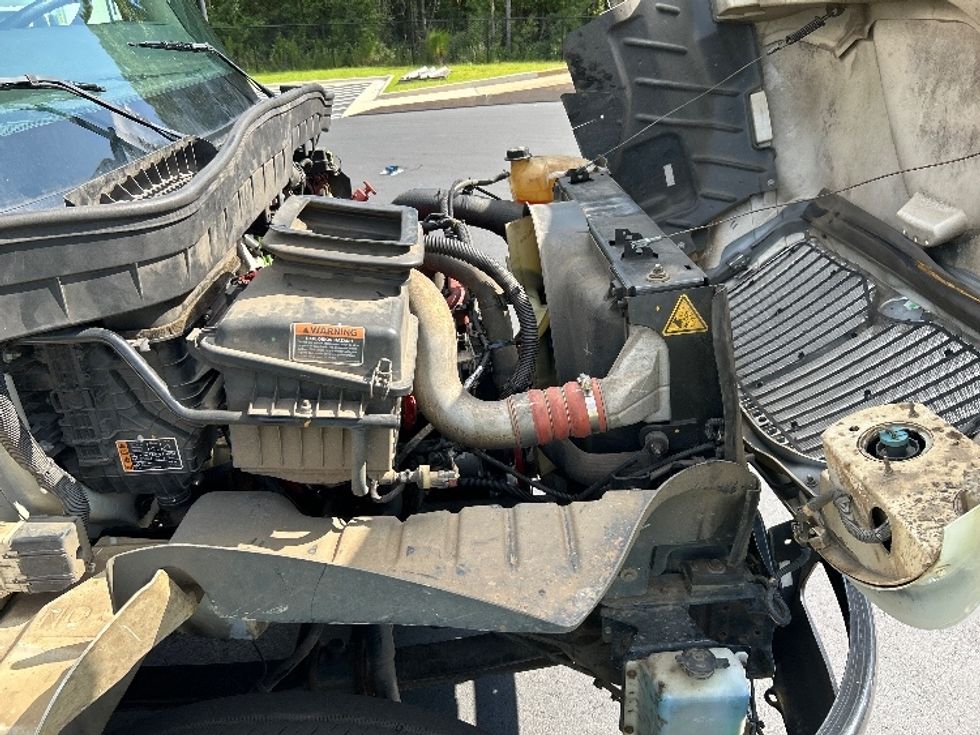 Medium Duty Box Truck-Light and Medium Duty Trucks-International-2021-MV607-Pensacola-FL-221,827\n\t\tmiles-$ 45,750 - Image 23