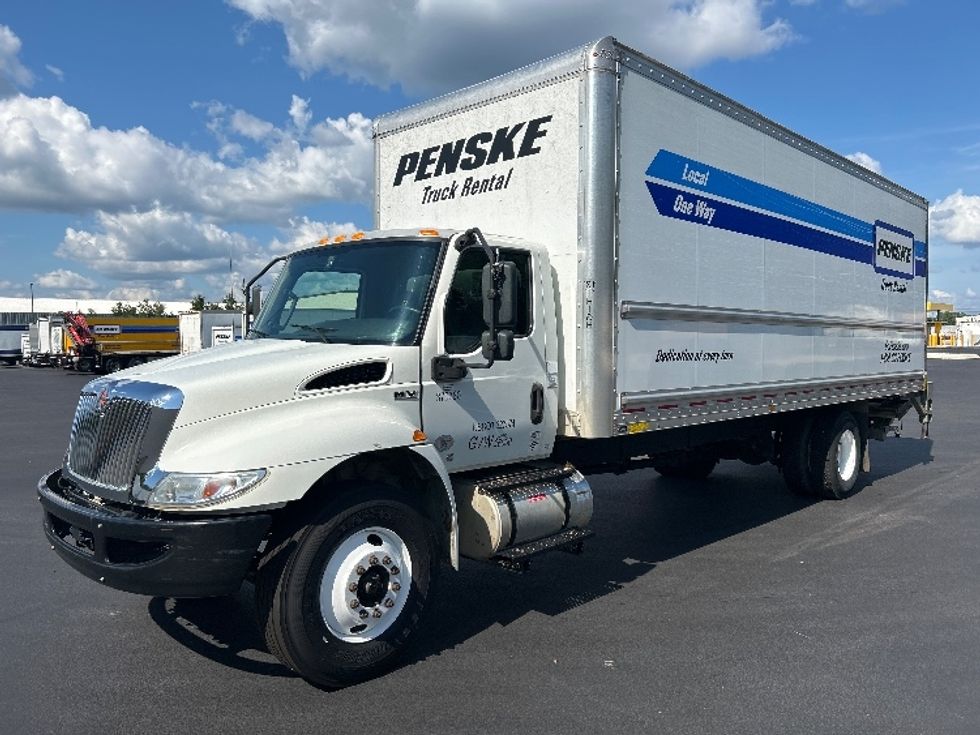 Medium Duty Box Truck-Light and Medium Duty Trucks-International-2021-MV607-Pensacola-FL-221,827\n\t\tmiles-$ 45,750 - Image 3