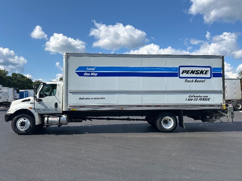 Medium Duty Box Truck-Light and Medium Duty Trucks-International-2021-MV607-Pensacola-FL-221,827\n\t\tmiles-$ 45,750 - Image 4