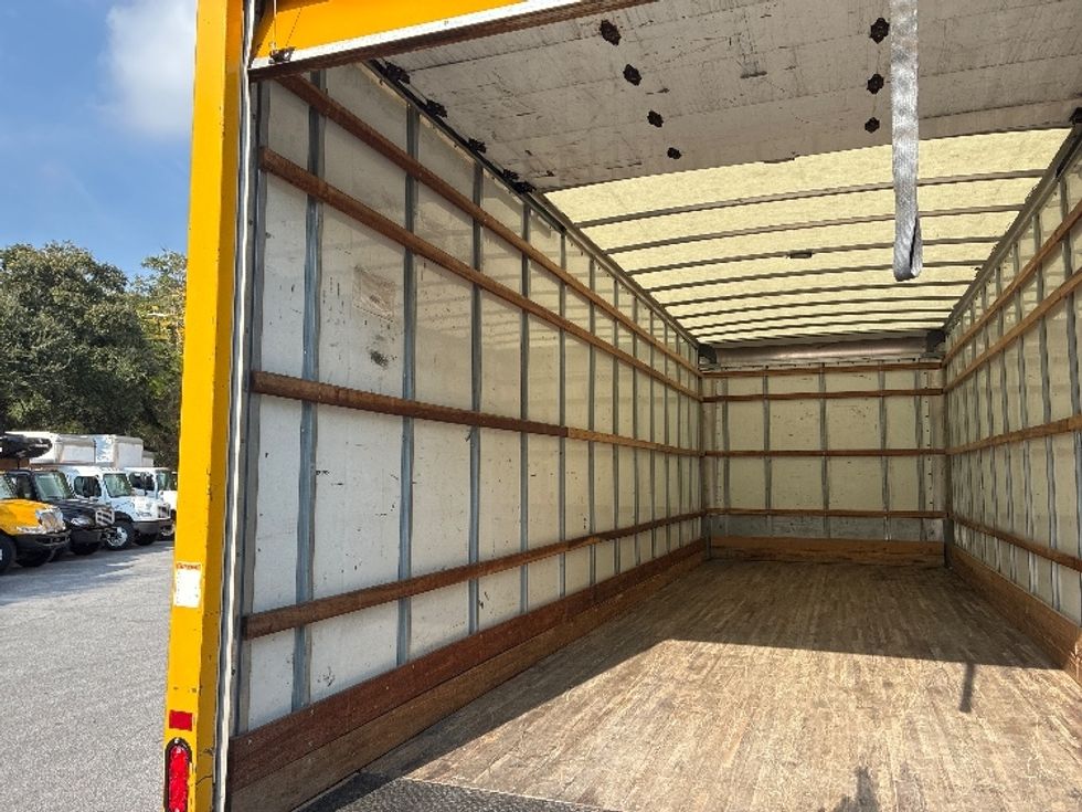 Medium Duty Box Truck-Light and Medium Duty Trucks-International-2021-MV607-Pensacola-FL-223,415\n\t\tmiles-$ 39,000 - Image 11