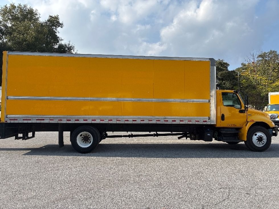 Medium Duty Box Truck-Light and Medium Duty Trucks-International-2021-MV607-Pensacola-FL-223,415\n\t\tmiles-$ 39,000 - Image 15