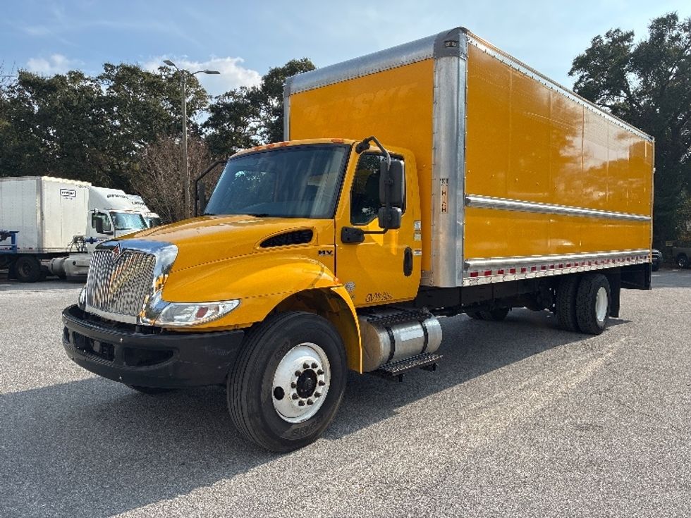 Medium Duty Box Truck-Light and Medium Duty Trucks-International-2021-MV607-Pensacola-FL-223,415\n\t\tmiles-$ 39,000 - Image 3