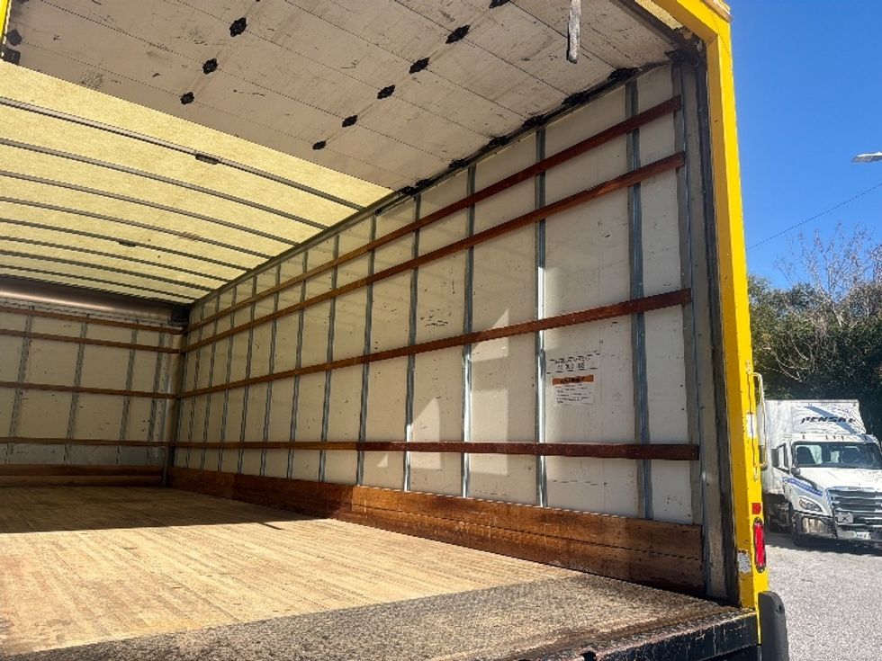 Medium Duty Box Truck-Light and Medium Duty Trucks-International-2021-MV607-Pensacola-FL-231,418\n\t\tmiles-$ 34,250 - Image 12