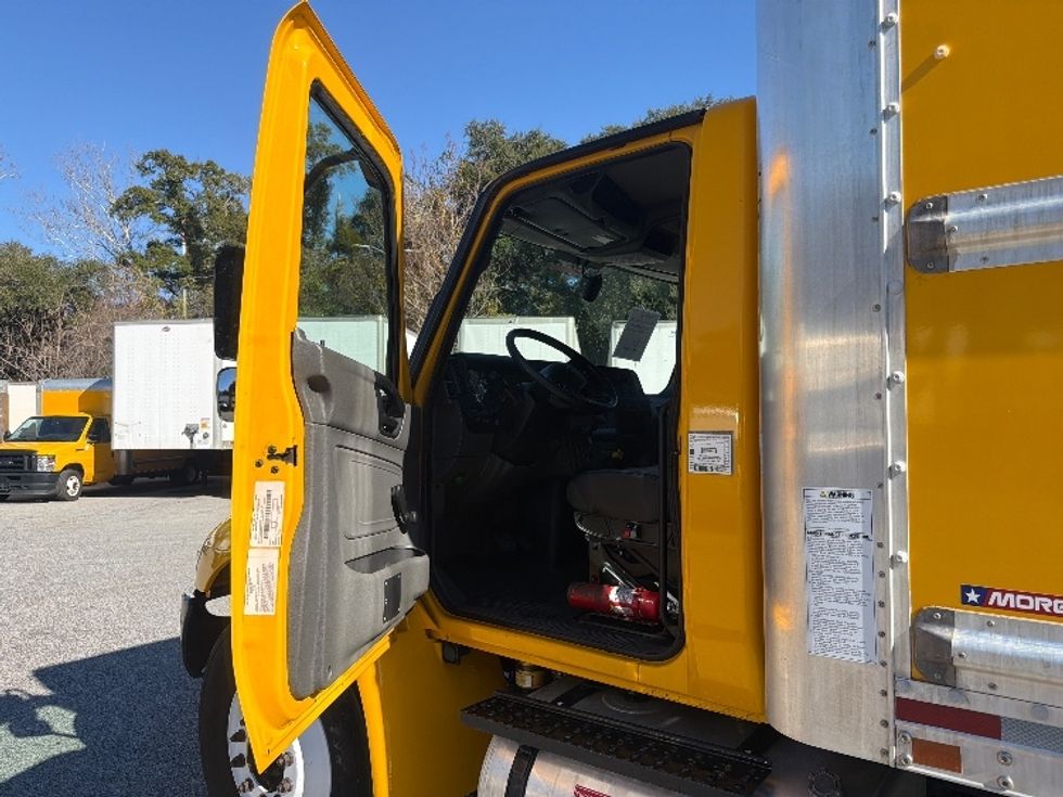 Medium Duty Box Truck-Light and Medium Duty Trucks-International-2021-MV607-Pensacola-FL-231,418\n\t\tmiles-$ 34,250 - Image 16