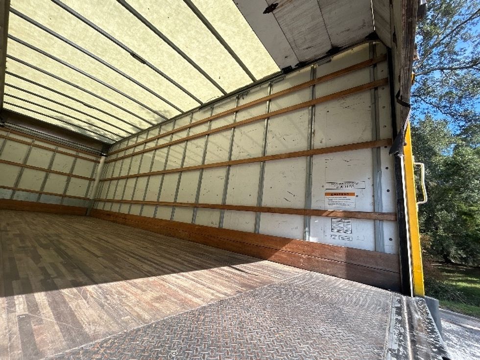 Medium Duty Box Truck-Light and Medium Duty Trucks-International-2021-MV607-Pensacola-FL-256,019\n\t\tmiles-$ 31,250 - Image 12