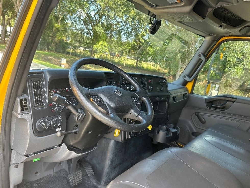 Medium Duty Box Truck-Light and Medium Duty Trucks-International-2021-MV607-Pensacola-FL-256,019\n\t\tmiles-$ 31,250 - Image 17