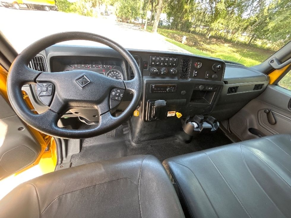 Medium Duty Box Truck-Light and Medium Duty Trucks-International-2021-MV607-Pensacola-FL-256,019\n\t\tmiles-$ 31,250 - Image 18
