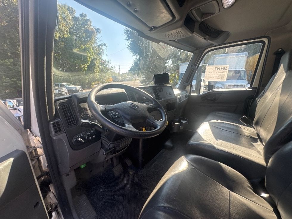 Medium Duty Box Truck-Light and Medium Duty Trucks-International-2021-MV607-Pensacola-FL-376,016\n\t\tmiles-$ 23,750 - Image 17