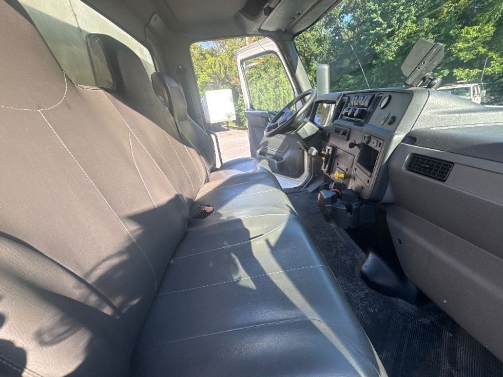 Medium Duty Box Truck-Light and Medium Duty Trucks-International-2021-MV607-Pensacola-FL-376,016\n\t\tmiles-$ 23,750 - Image 22