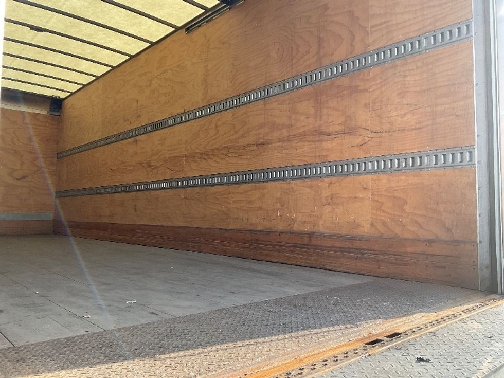 Medium Duty Box Truck-Light and Medium Duty Trucks-International-2021-MV607-Perrysburg-OH-139,794\n\t\tmiles-$ 57,500 - Image 11