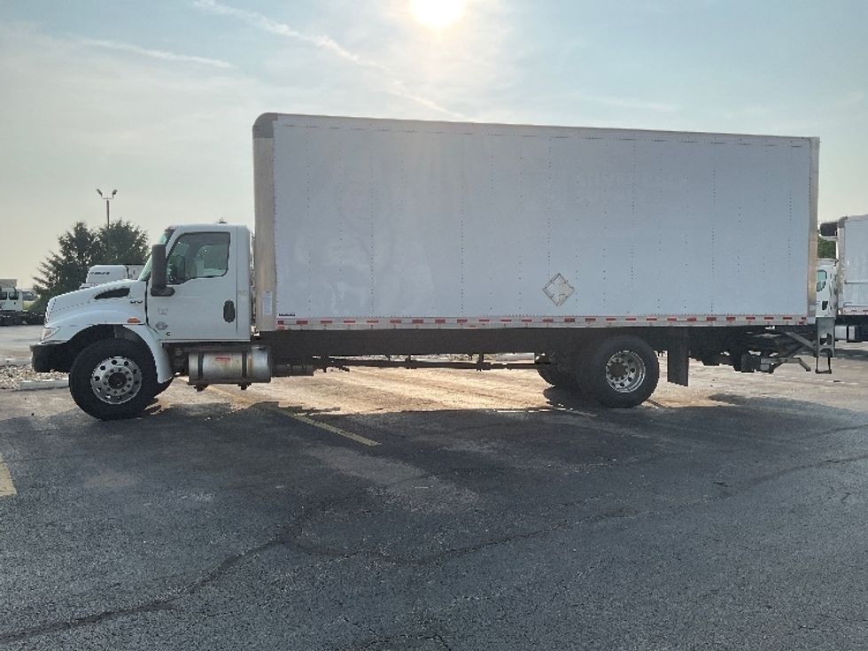 Medium Duty Box Truck-Light and Medium Duty Trucks-International-2021-MV607-Perrysburg-OH-139,794\n\t\tmiles-$ 57,500 - Image 4