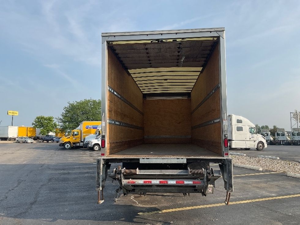 Medium Duty Box Truck-Light and Medium Duty Trucks-International-2021-MV607-Perrysburg-OH-139,794\n\t\tmiles-$ 57,500 - Image 7