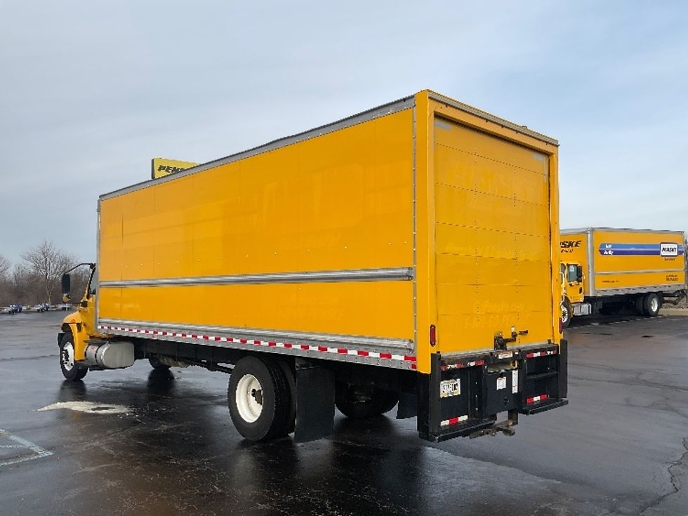 Medium Duty Box Truck-Light and Medium Duty Trucks-International-2021-MV607-Perrysburg-OH-204,998\n\t\tmiles-$ 39,250 - Image 6