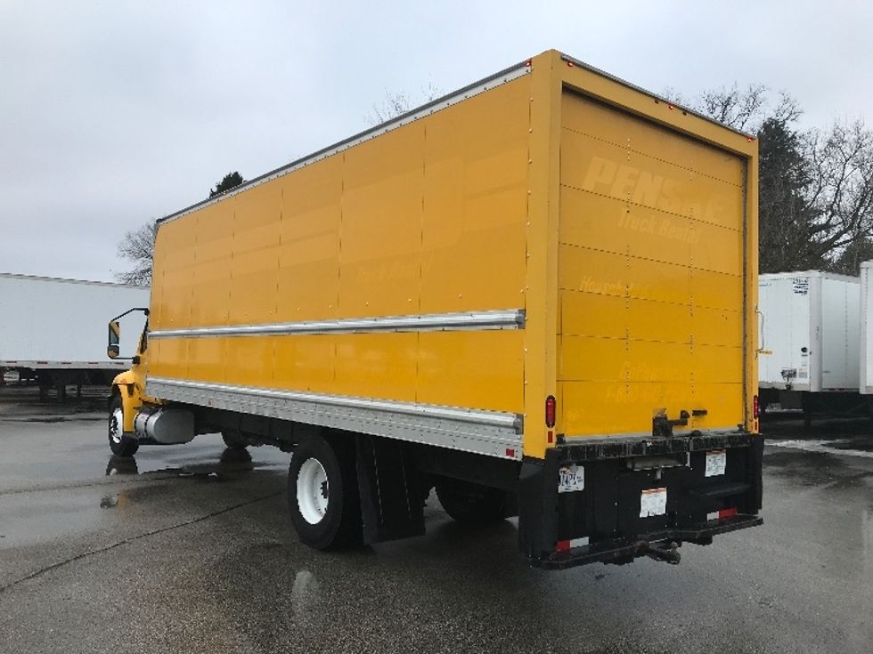 Medium Duty Box Truck-Light and Medium Duty Trucks-International-2021-MV607-Pewaukee-WI-173,637\n\t\tmiles-$ 45,250 - Image 6