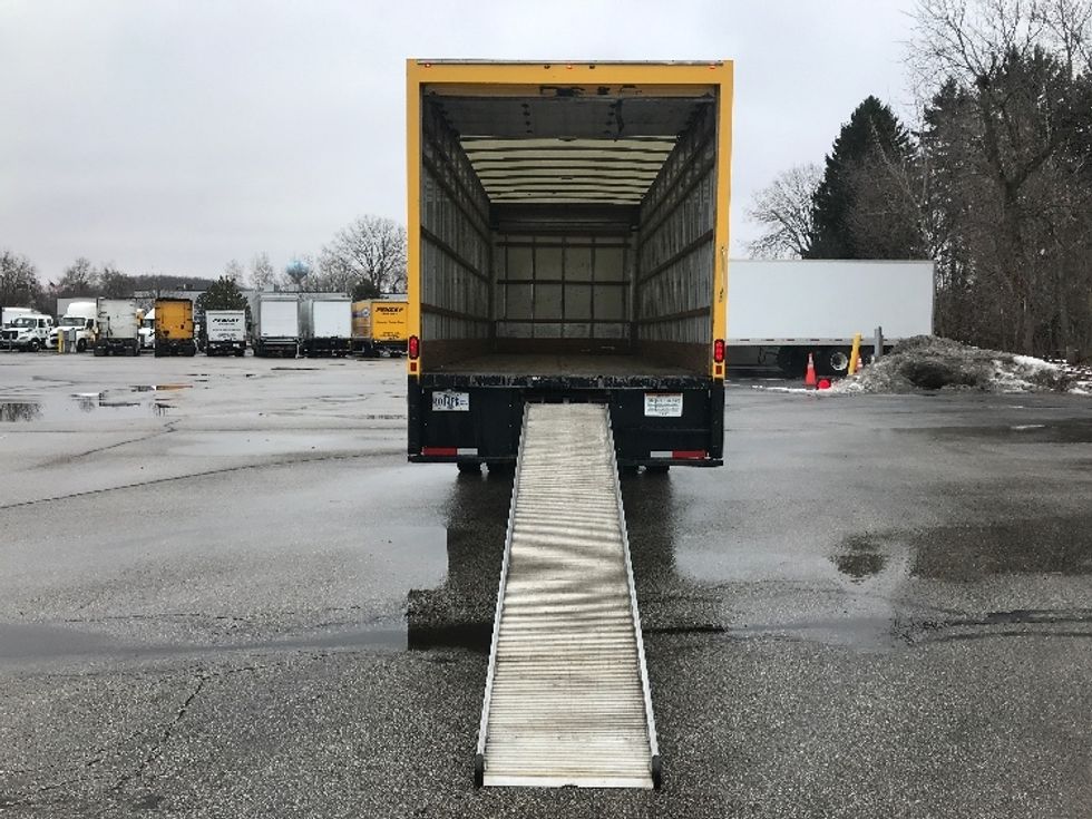Medium Duty Box Truck-Light and Medium Duty Trucks-International-2021-MV607-Pewaukee-WI-173,637\n\t\tmiles-$ 45,250 - Image 9