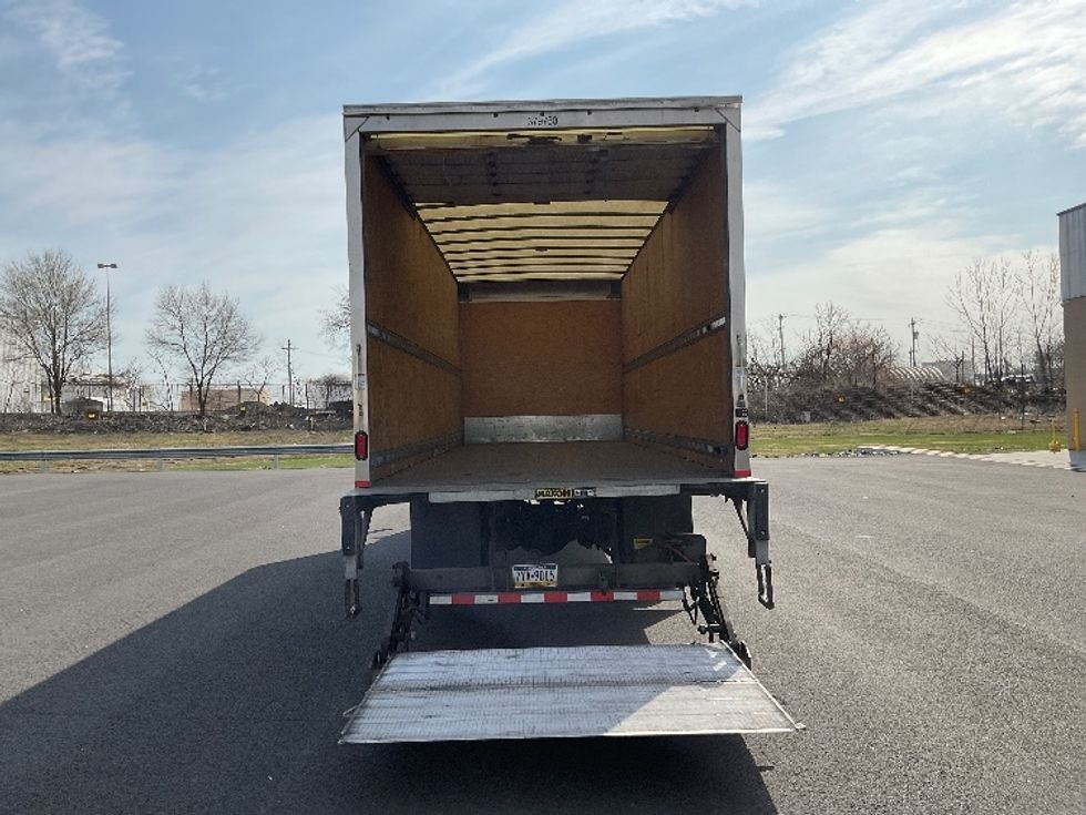 Medium Duty Box Truck-Light and Medium Duty Trucks-International-2021-MV607-Philadelphia-PA-218,488\n\t\tmiles-$ 44,750 - Image 9