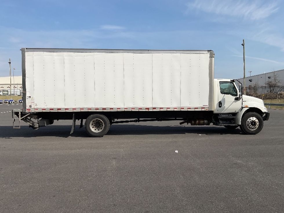 Medium Duty Box Truck-Light and Medium Duty Trucks-International-2021-MV607-Philadelphia-PA-218,488\n\t\tmiles-$ 44,750 - Image 15