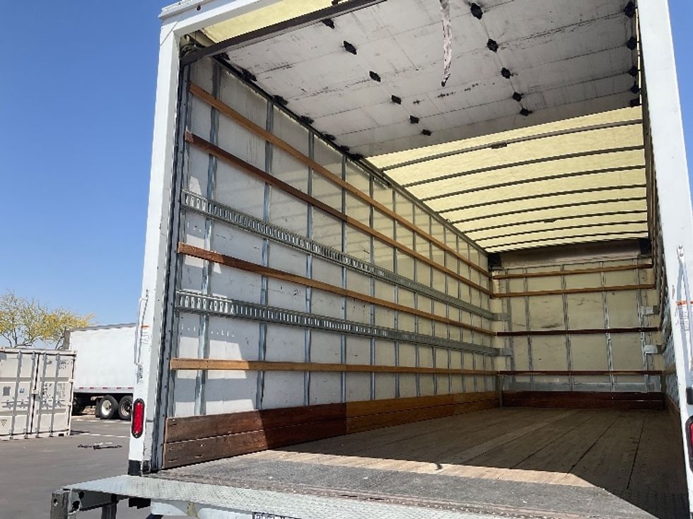 Medium Duty Box Truck-Light and Medium Duty Trucks-International-2021-MV607-Phoenix-AZ-118,478\n\t\tmiles-$ 66,750 - Image 11