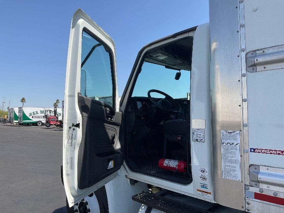Medium Duty Box Truck-Light and Medium Duty Trucks-International-2021-MV607-Phoenix-AZ-118,478\n\t\tmiles-$ 66,750 - Image 16