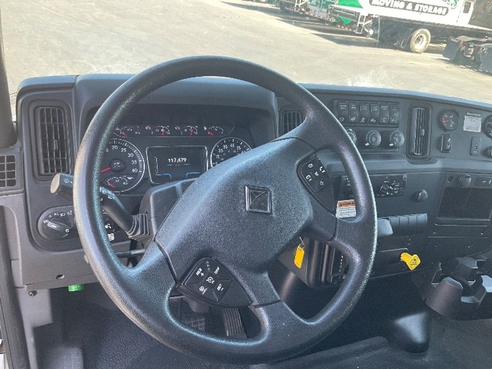 Medium Duty Box Truck-Light and Medium Duty Trucks-International-2021-MV607-Phoenix-AZ-118,478\n\t\tmiles-$ 66,750 - Image 17