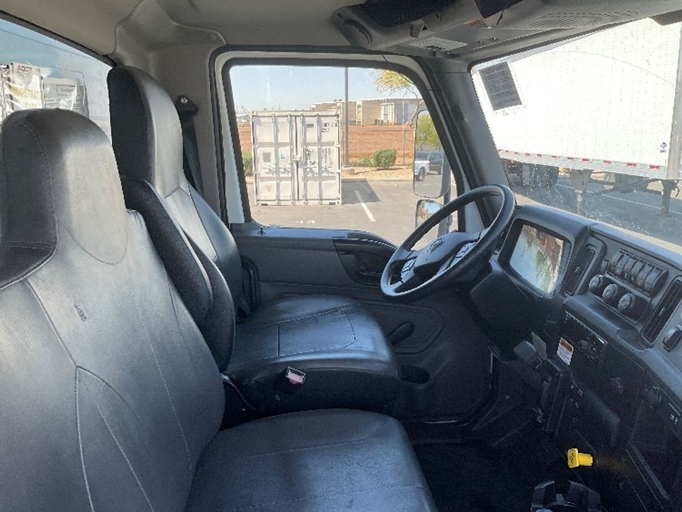 Medium Duty Box Truck-Light and Medium Duty Trucks-International-2021-MV607-Phoenix-AZ-118,478\n\t\tmiles-$ 66,750 - Image 22