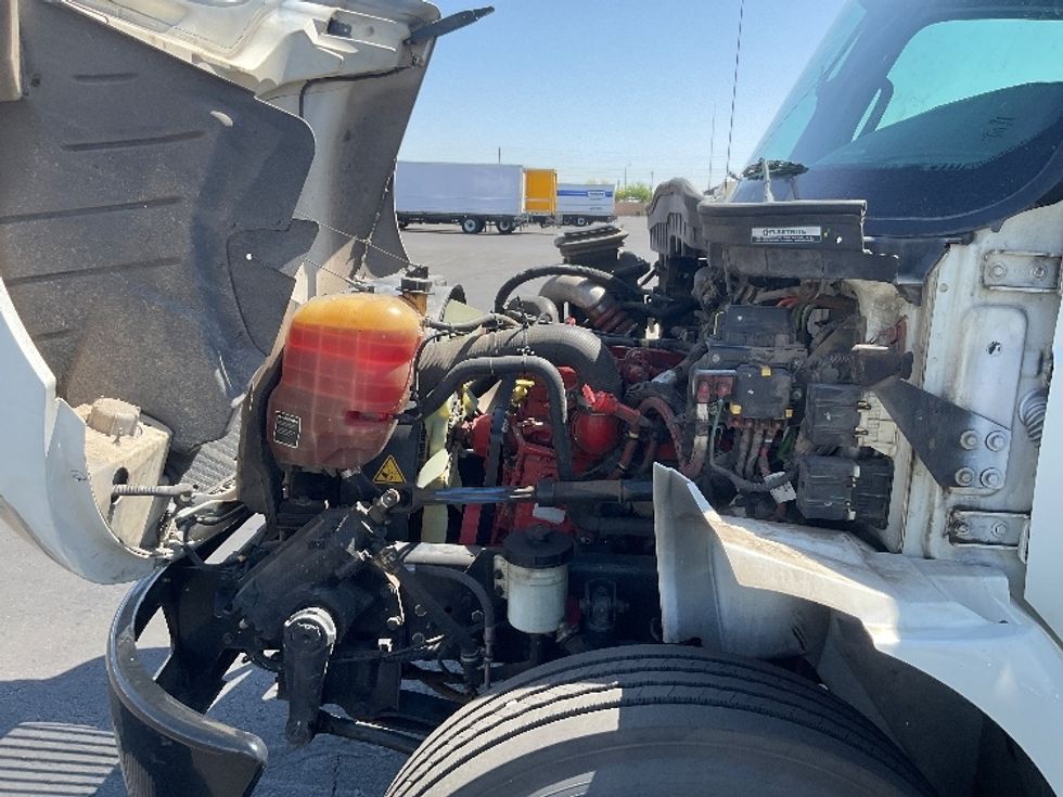 Medium Duty Box Truck-Light and Medium Duty Trucks-International-2021-MV607-Phoenix-AZ-118,478\n\t\tmiles-$ 66,750 - Image 24