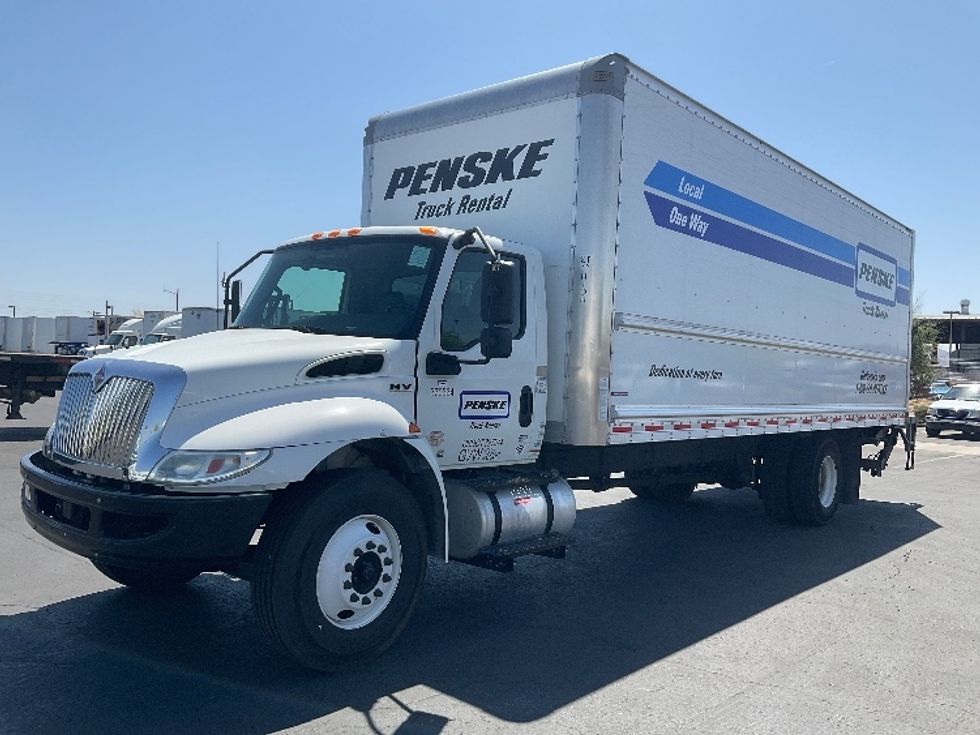Medium Duty Box Truck-Light and Medium Duty Trucks-International-2021-MV607-Phoenix-AZ-118,478\n\t\tmiles-$ 66,750 - Image 3