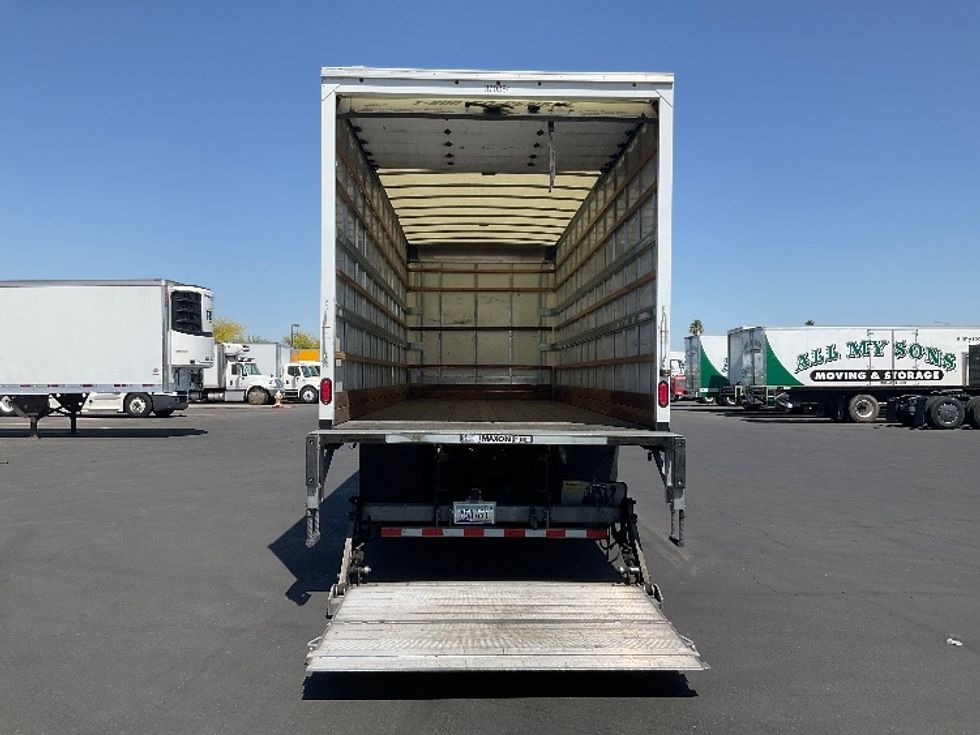 Medium Duty Box Truck-Light and Medium Duty Trucks-International-2021-MV607-Phoenix-AZ-118,478\n\t\tmiles-$ 66,750 - Image 9