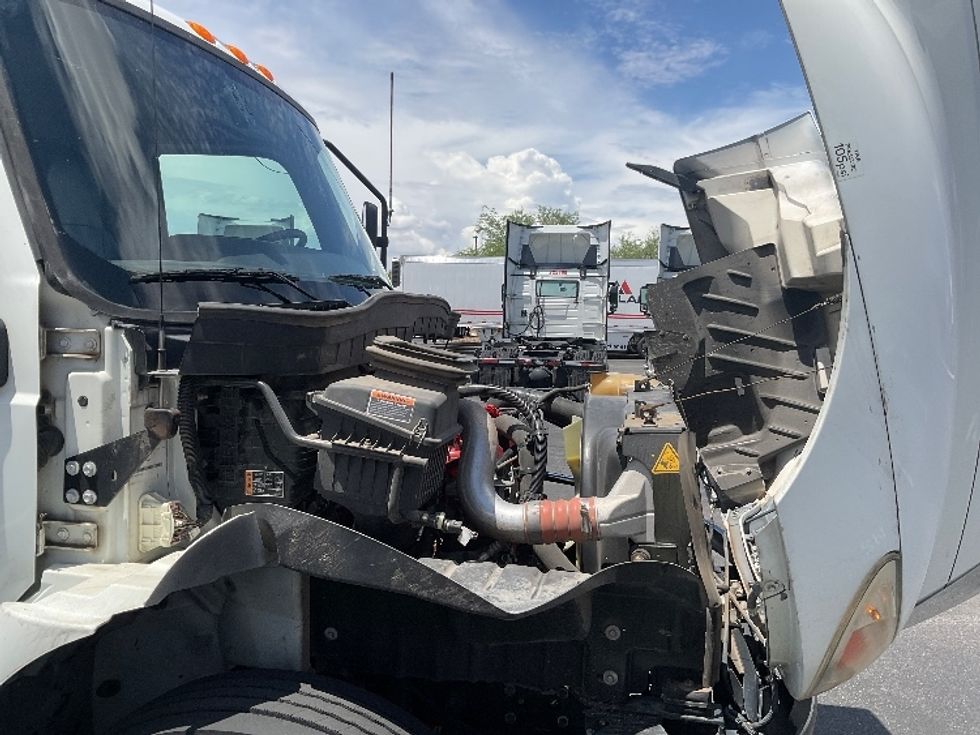 Medium Duty Box Truck-Light and Medium Duty Trucks-International-2021-MV607-Phoenix-AZ-123,022\n\t\tmiles-$ 67,500 - Image 23