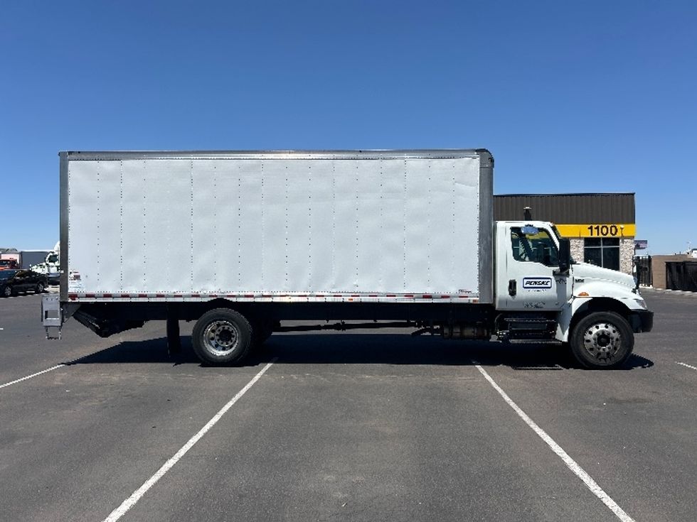 Medium Duty Box Truck-Light and Medium Duty Trucks-International-2021-MV607-Phoenix-AZ-150,884\n\t\tmiles-$ 58,000 - Image 15