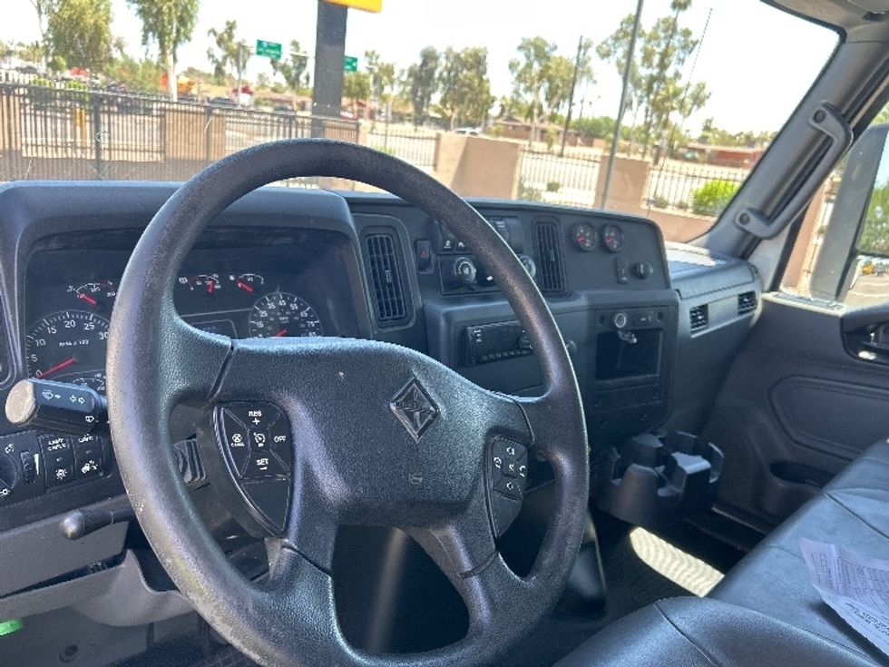 Medium Duty Box Truck-Light and Medium Duty Trucks-International-2021-MV607-Phoenix-AZ-150,884\n\t\tmiles-$ 58,000 - Image 17