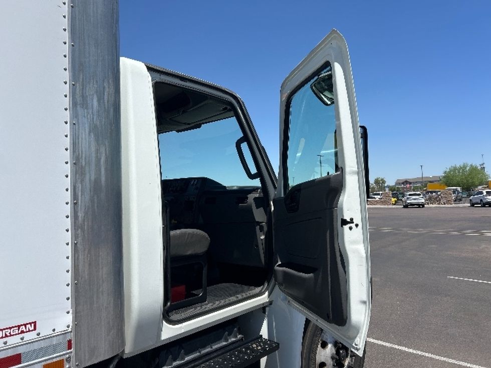 Medium Duty Box Truck-Light and Medium Duty Trucks-International-2021-MV607-Phoenix-AZ-150,884\n\t\tmiles-$ 58,000 - Image 20