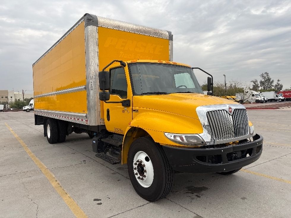 Medium Duty Box Truck-Light and Medium Duty Trucks-International-2021-MV607-Phoenix-AZ-176,562\n\t\tmiles-$ 45,750 - Image 1