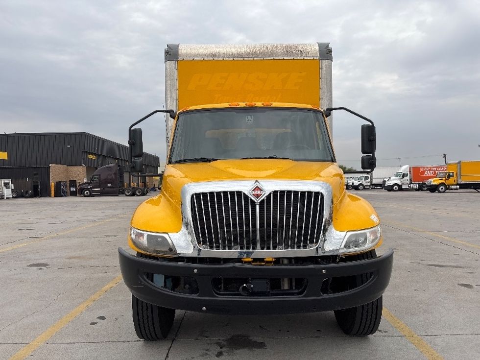 Medium Duty Box Truck-Light and Medium Duty Trucks-International-2021-MV607-Phoenix-AZ-176,562\n\t\tmiles-$ 45,750 - Image 2