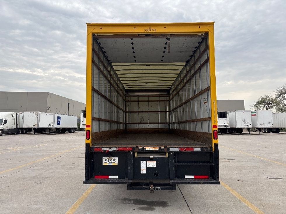 Medium Duty Box Truck-Light and Medium Duty Trucks-International-2021-MV607-Phoenix-AZ-176,562\n\t\tmiles-$ 45,750 - Image 8