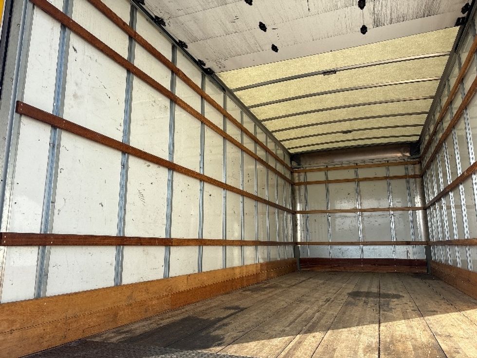 Medium Duty Box Truck-Light and Medium Duty Trucks-International-2021-MV607-Phoenix-AZ-177,046\n\t\tmiles-$ 39,500 - Image 11