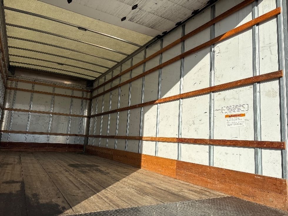 Medium Duty Box Truck-Light and Medium Duty Trucks-International-2021-MV607-Phoenix-AZ-177,046\n\t\tmiles-$ 39,500 - Image 12