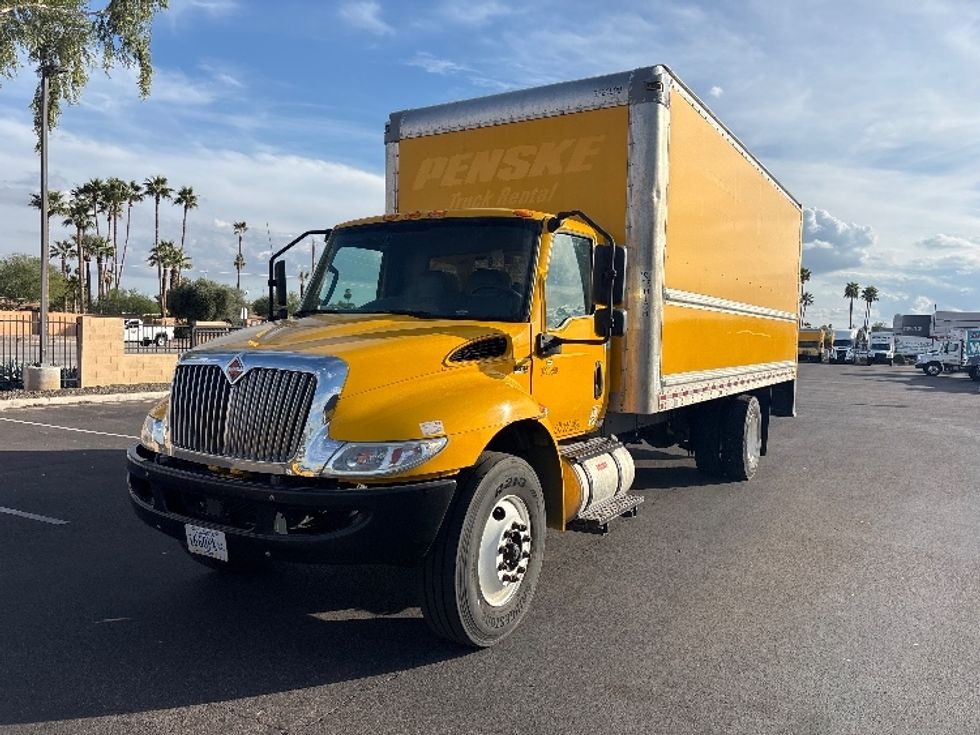Medium Duty Box Truck-Light and Medium Duty Trucks-International-2021-MV607-Phoenix-AZ-177,046\n\t\tmiles-$ 39,500 - Image 3