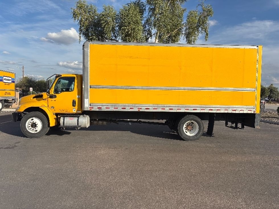 Medium Duty Box Truck-Light and Medium Duty Trucks-International-2021-MV607-Phoenix-AZ-177,046\n\t\tmiles-$ 39,500 - Image 4