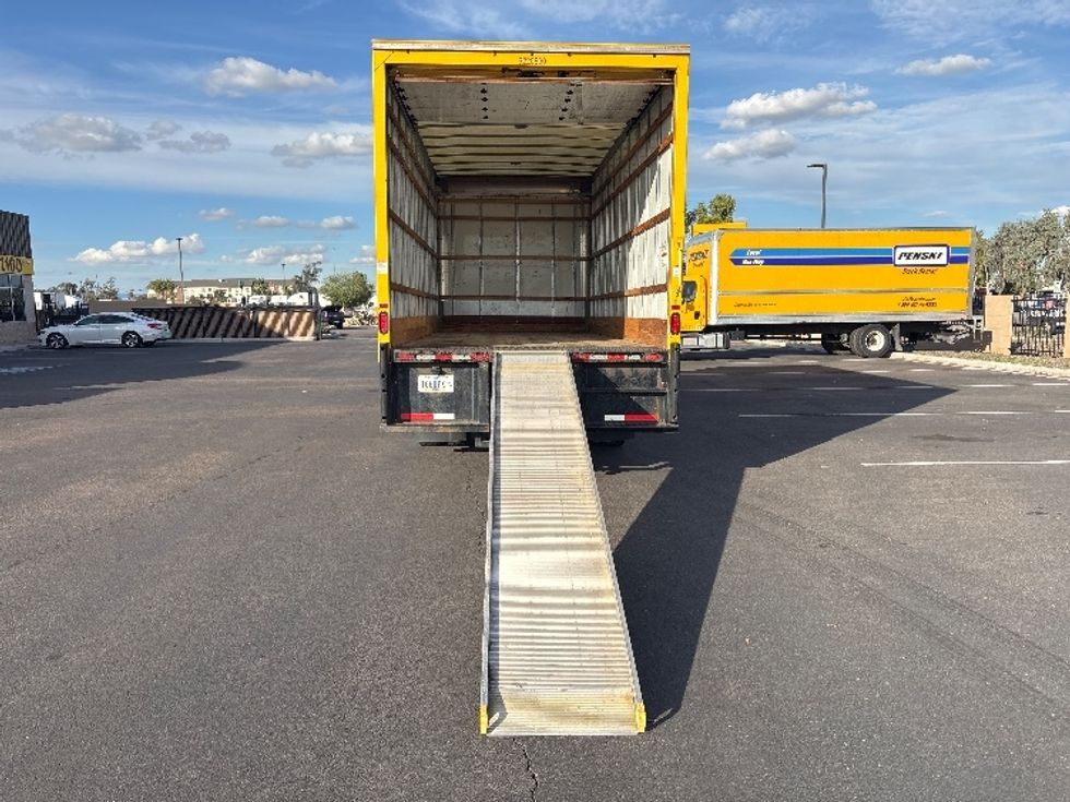Medium Duty Box Truck-Light and Medium Duty Trucks-International-2021-MV607-Phoenix-AZ-177,046\n\t\tmiles-$ 39,500 - Image 9