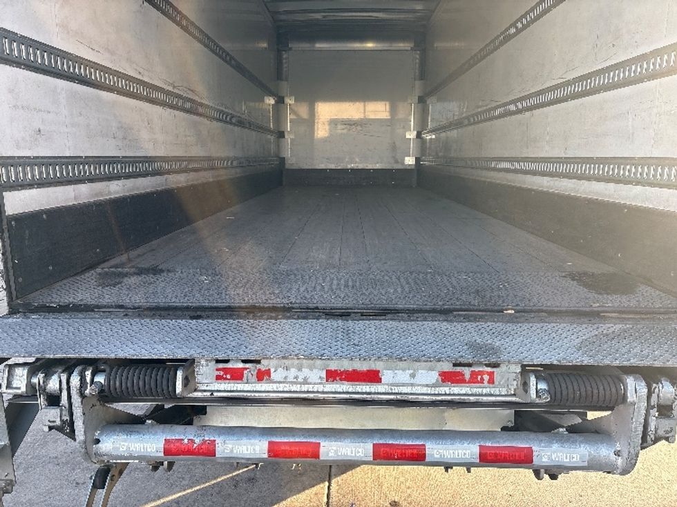 Medium Duty Box Truck-Light and Medium Duty Trucks-International-2021-MV607-Phoenix-AZ-179,832\n\t\tmiles-$ 51,250 - Image 10
