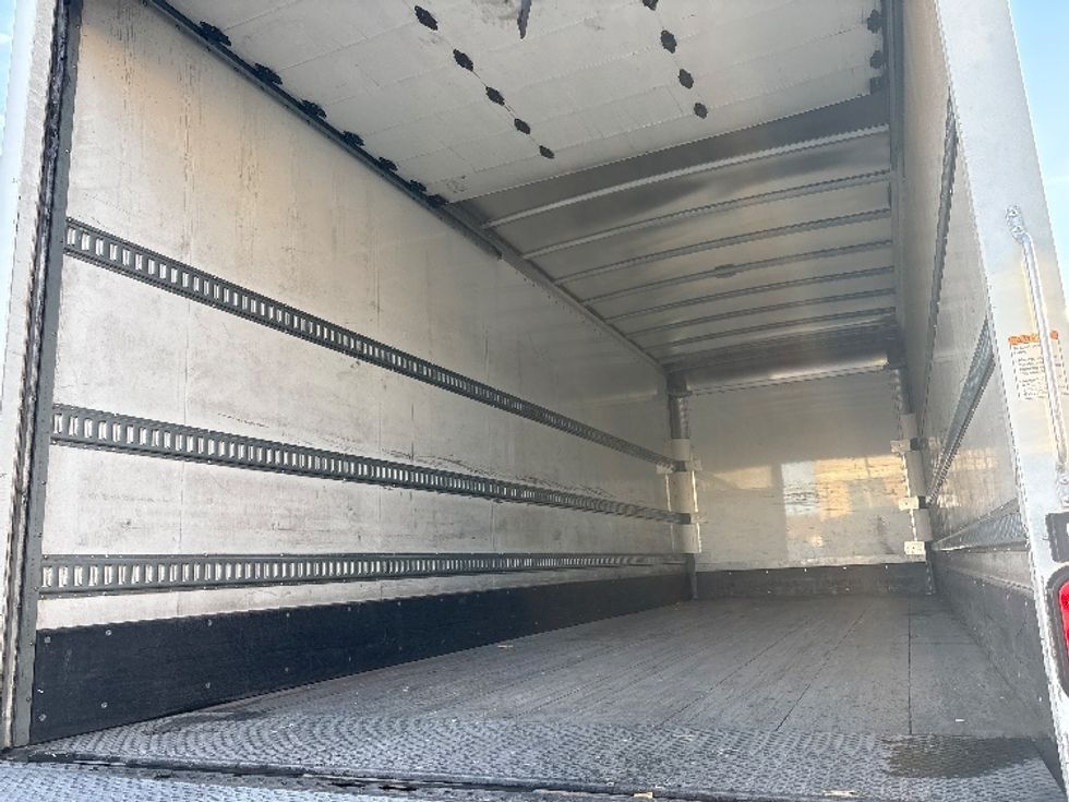 Medium Duty Box Truck-Light and Medium Duty Trucks-International-2021-MV607-Phoenix-AZ-179,832\n\t\tmiles-$ 51,250 - Image 11