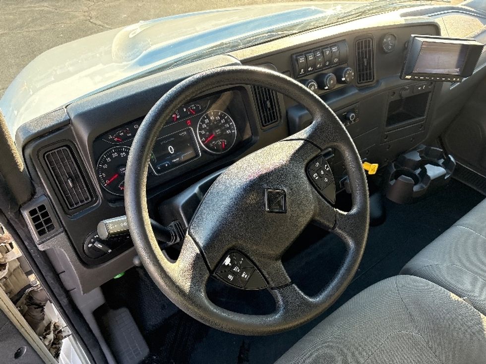 Medium Duty Box Truck-Light and Medium Duty Trucks-International-2021-MV607-Phoenix-AZ-179,832\n\t\tmiles-$ 51,250 - Image 17